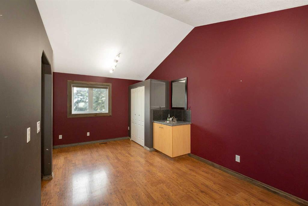 34156 Range Road 270, Rural Red Deer County, Alberta, T0M 1X0 (100023541)