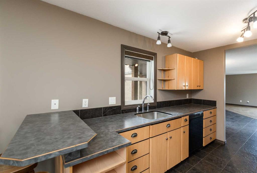 34156 Range Road 270, Rural Red Deer County, Alberta, T0M 1X0 (100023541)