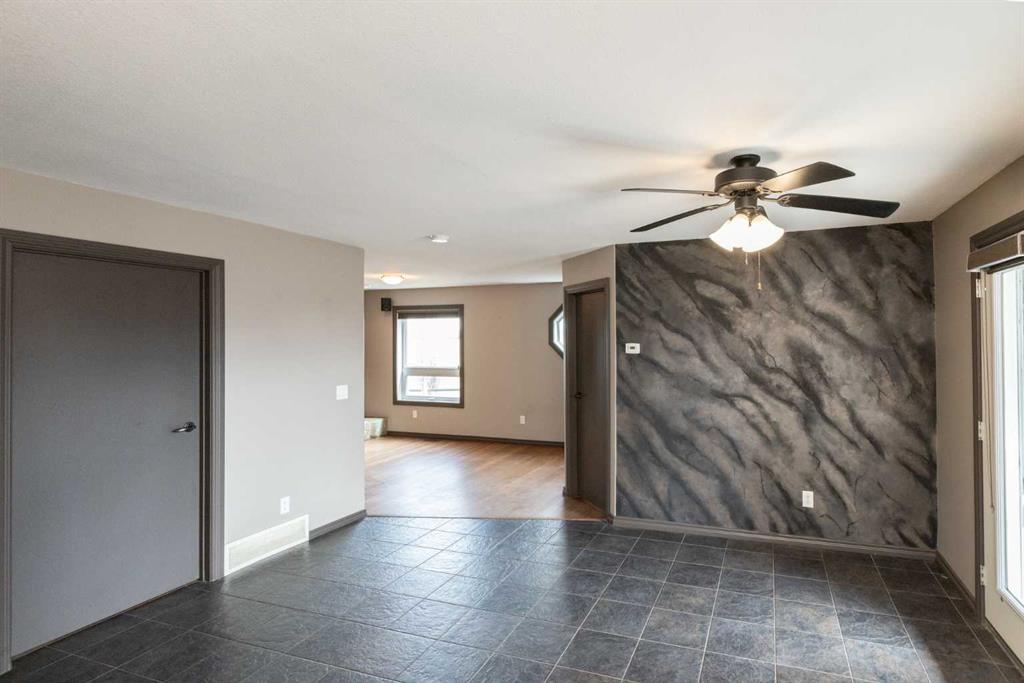 34156 Range Road 270, Rural Red Deer County, Alberta, T0M 1X0 (100023541)