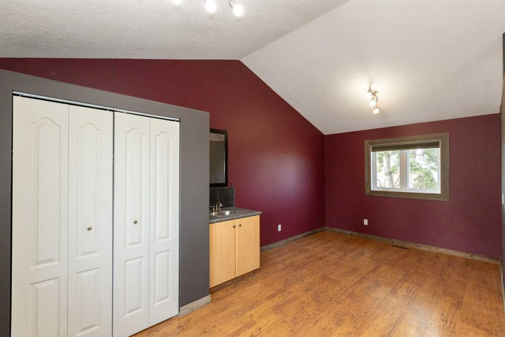 34156 Range Road 270, Rural Red Deer County, Alberta, T0M 1X0 (100023541)