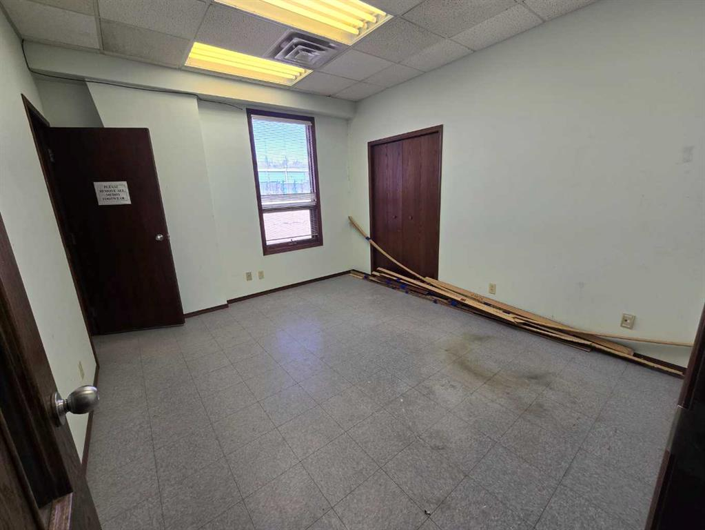 4628 62 Street, Red Deer, Alberta, T4N 6T3 (100280197)