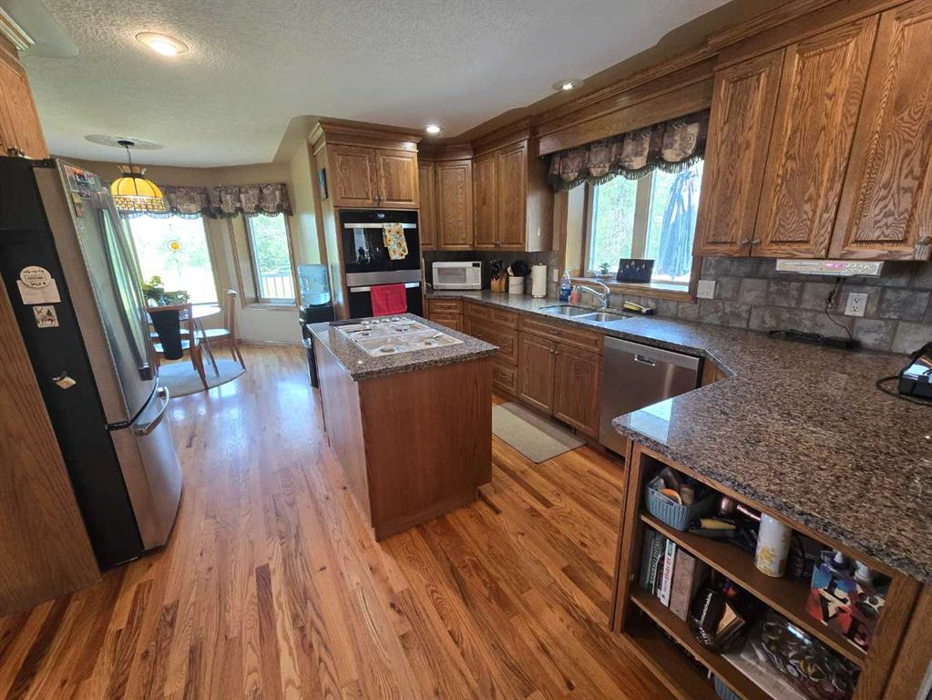 28244 Highway 590, Rural Red Deer County, Alberta, T4G 0E6 (102954960)