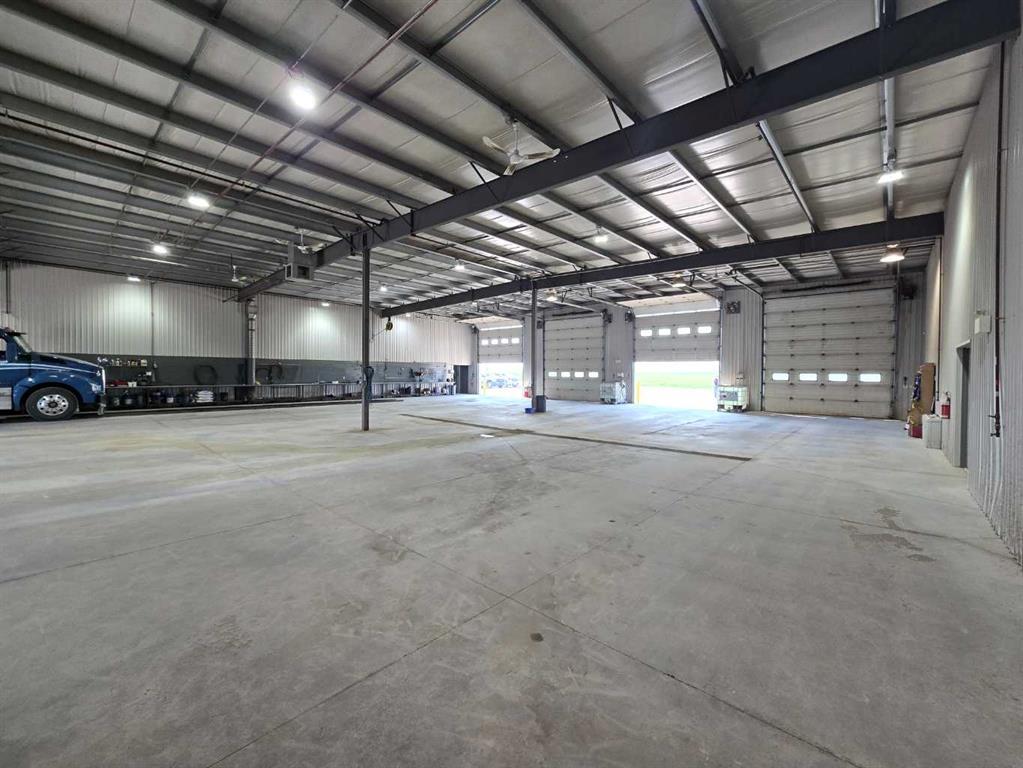 28244 Highway 590, Rural Red Deer County, Alberta, T4G 0E6 (102954960)