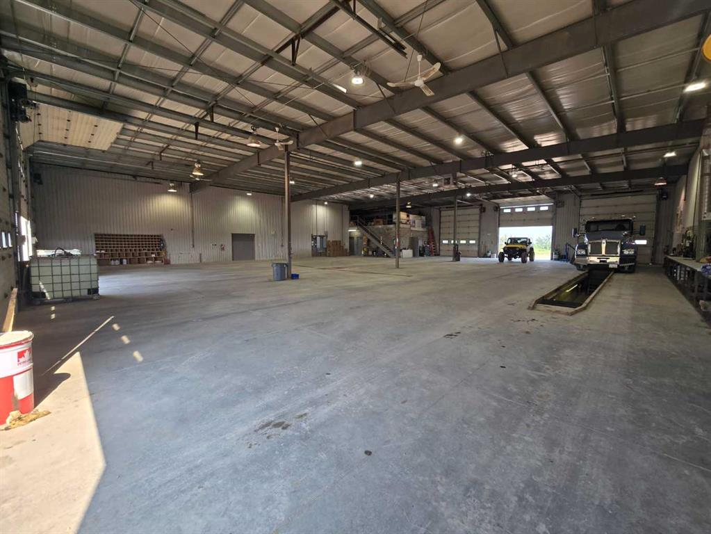 28244 Highway 590, Rural Red Deer County, Alberta, T4G 0E6 (102954960)