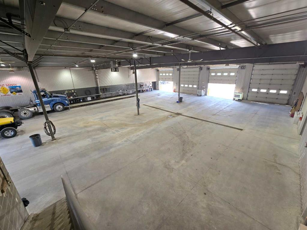 28244 Highway 590, Rural Red Deer County, Alberta, T4G 0E6 (102954960)