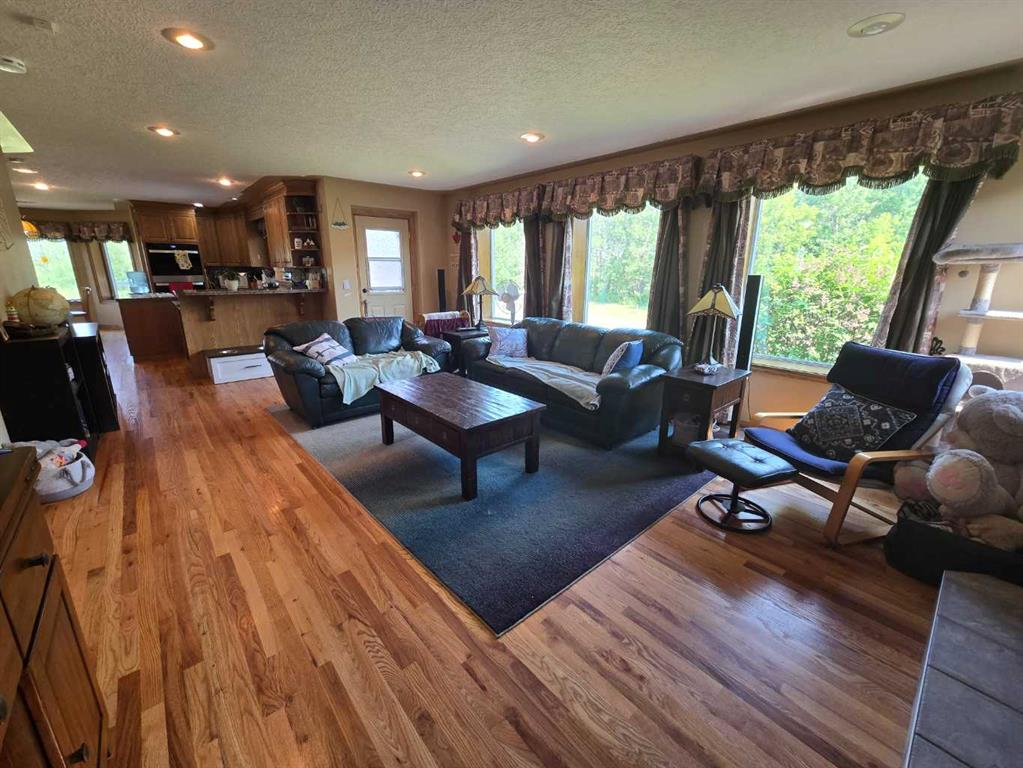 28244 Highway 590, Rural Red Deer County, Alberta, T4G 0E6 (102954960)