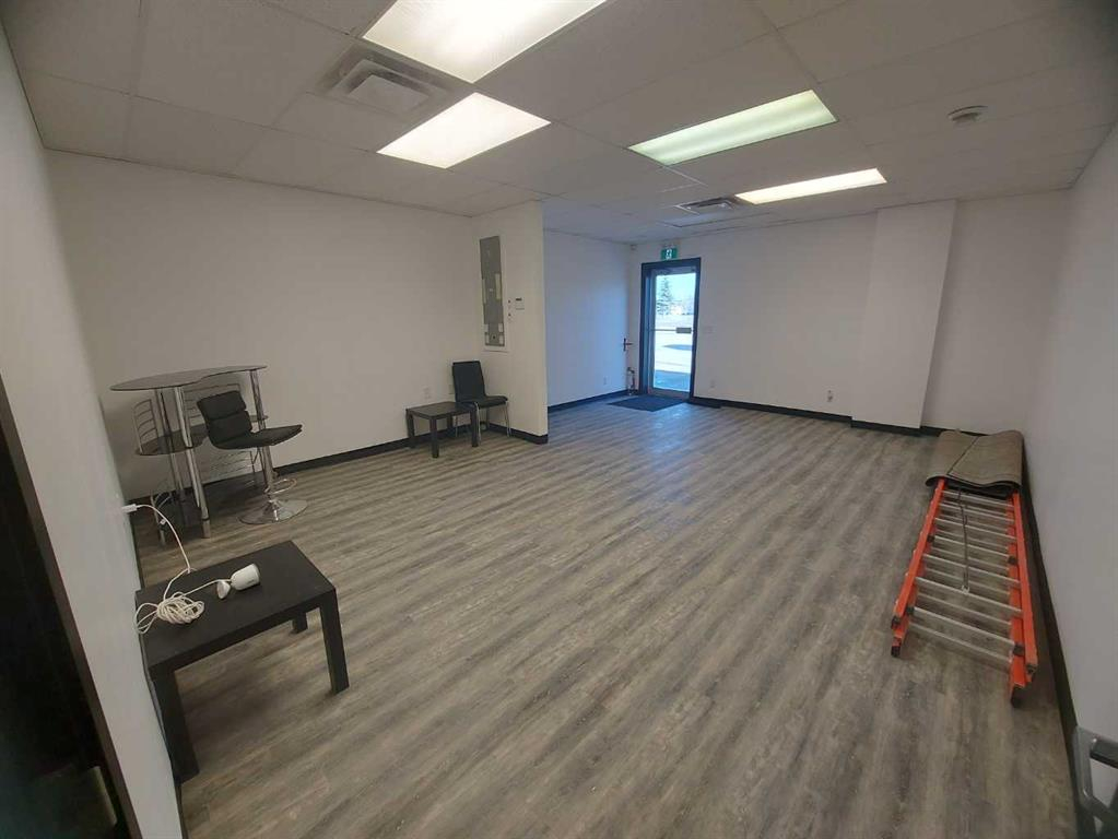 1-4418 50 Avenue, Red Deer, Alberta, T4N 3Z6 (103432122)