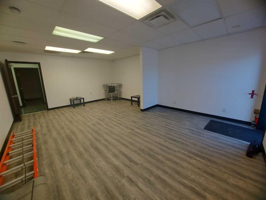 1-4418 50 Avenue, Red Deer, Alberta, T4N 3Z6 (103432122)