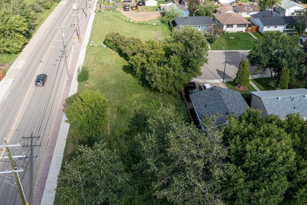 5303 60 Street, Red Deer, Alberta, T4N 5J6 (103942914)