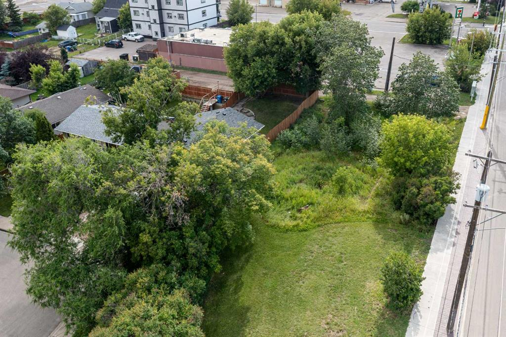 5303 60 Street, Red Deer, Alberta, T4N 5J6 (103942914)