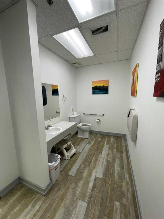 Bay 6 & 7, 4946-53 Avenue Avenue, Red Deer, Alberta, T4N5J9 (104067191)