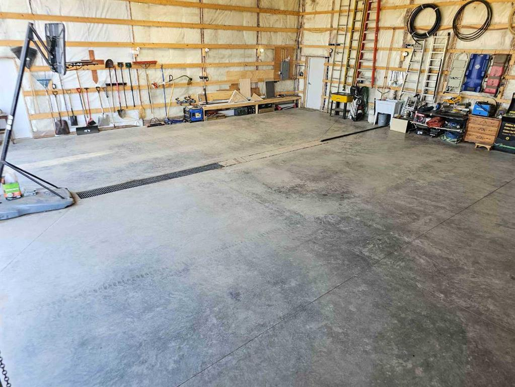 Hi Way 590, Rural Red Deer County, Alberta, T0M 0Y0 (104071246)