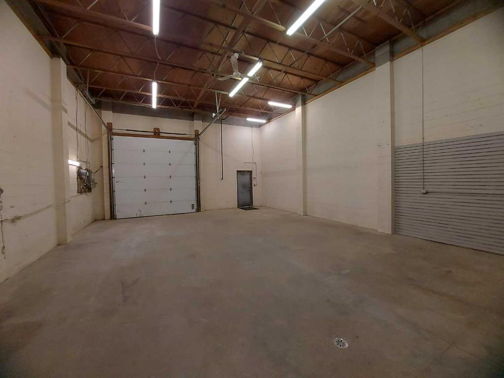 5912 54 Avenue, Red Deer, Alberta, T4N 4M7 (104540970)