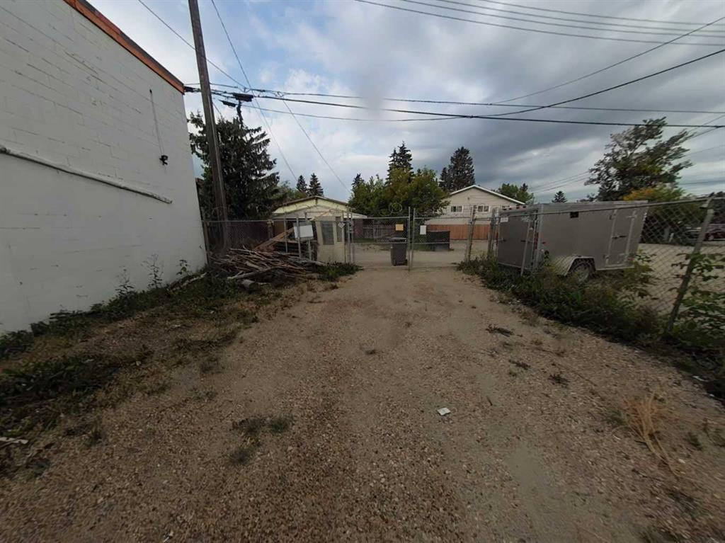 5912 54 Avenue, Red Deer, Alberta, T4N 4M7 (104540970)