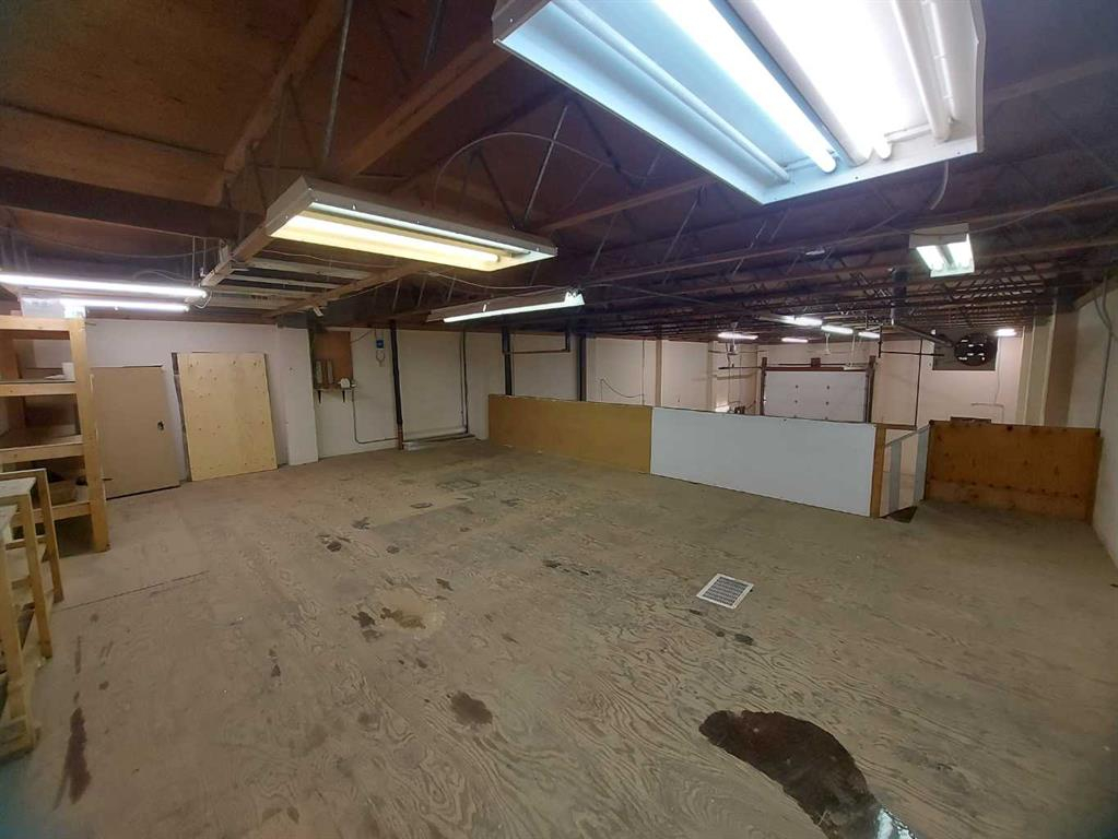 5912 54 Avenue, Red Deer, Alberta, T4N 4M7 (104540970)