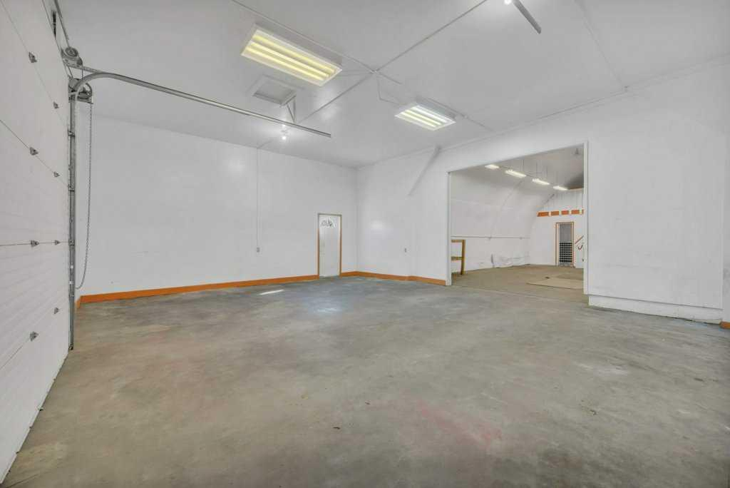 7 Industrial Drive, Sylvan Lake, Alberta, T4S 1P4 (104652909)