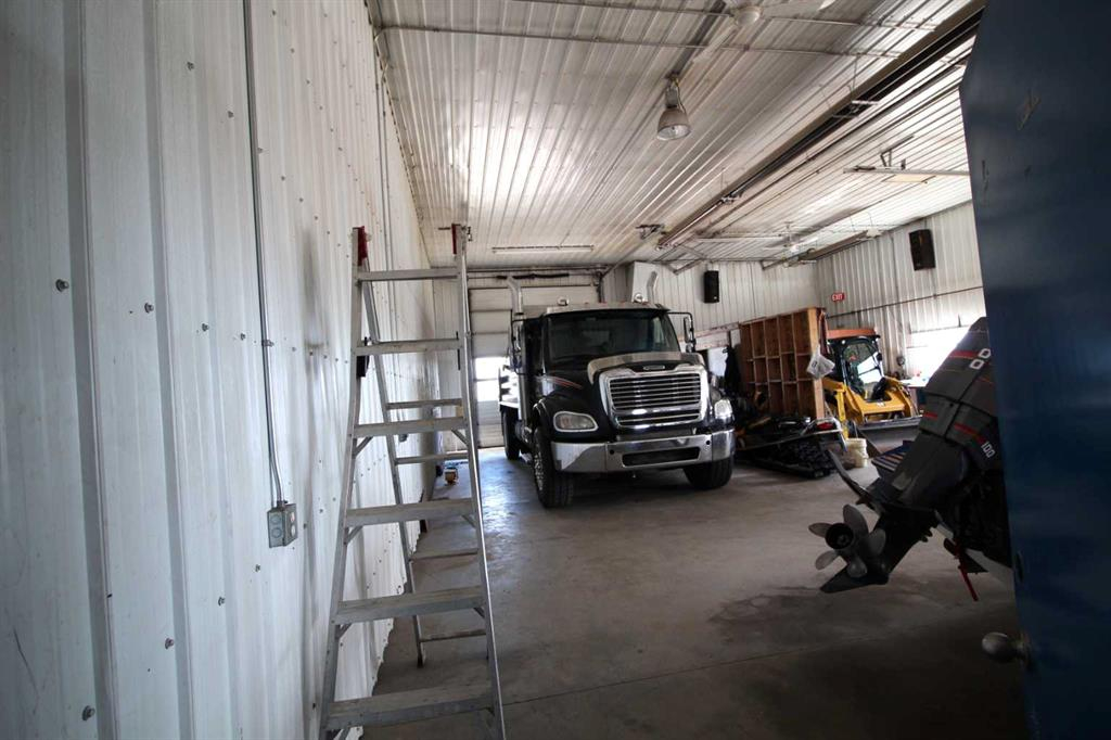 3208 52 Avenue, Innisfail, Alberta, T4G1E2 (104676485)