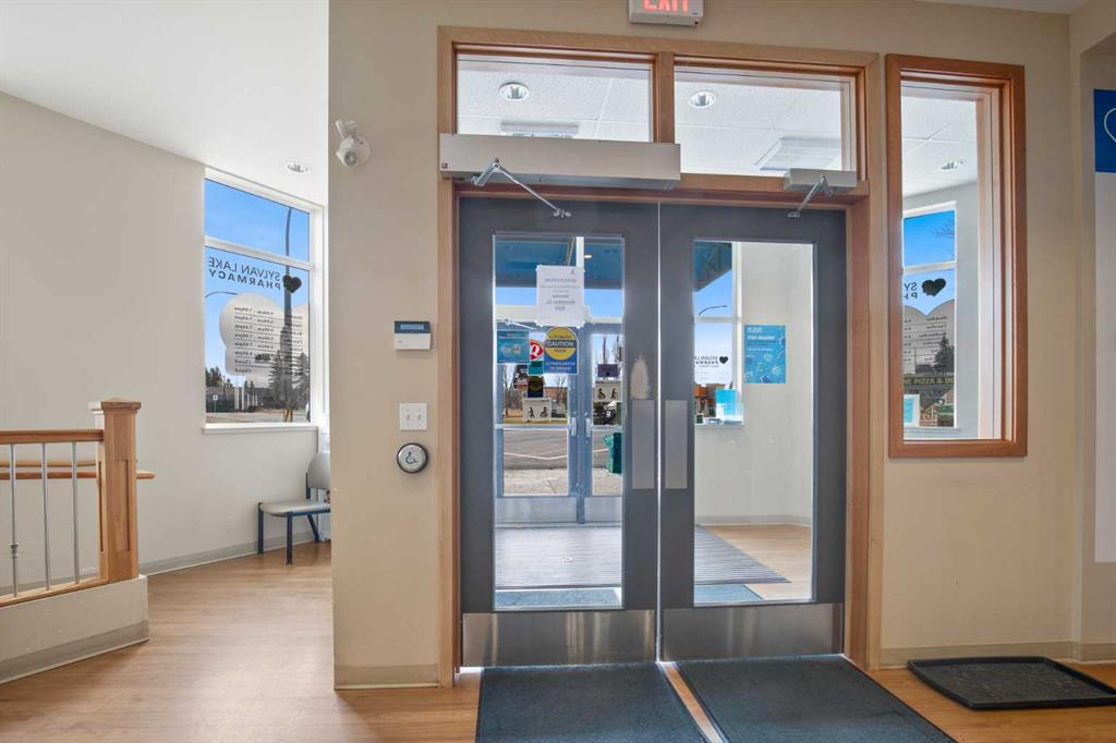 5007 46 Street, Sylvan Lake, Alberta, T4S 1C2 (104881444)