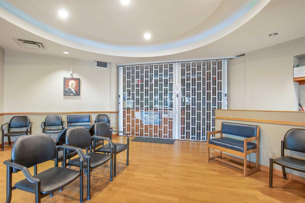 5007 46 Street, Sylvan Lake, Alberta, T4S 1C2 (104881444)