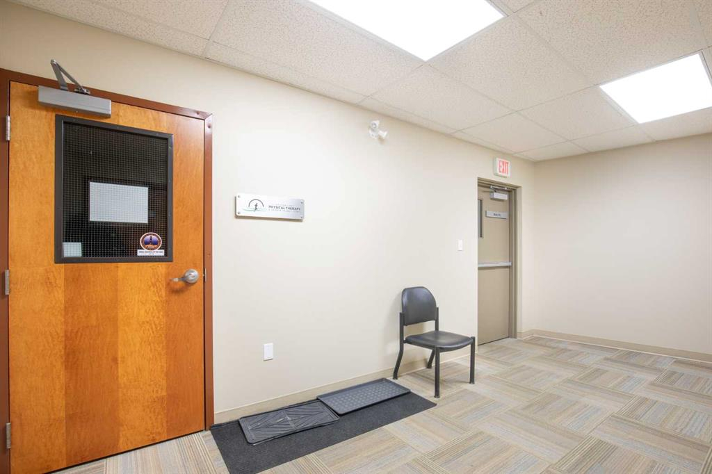 5007 46 Street, Sylvan Lake, Alberta, T4S 1C2 (104881444)