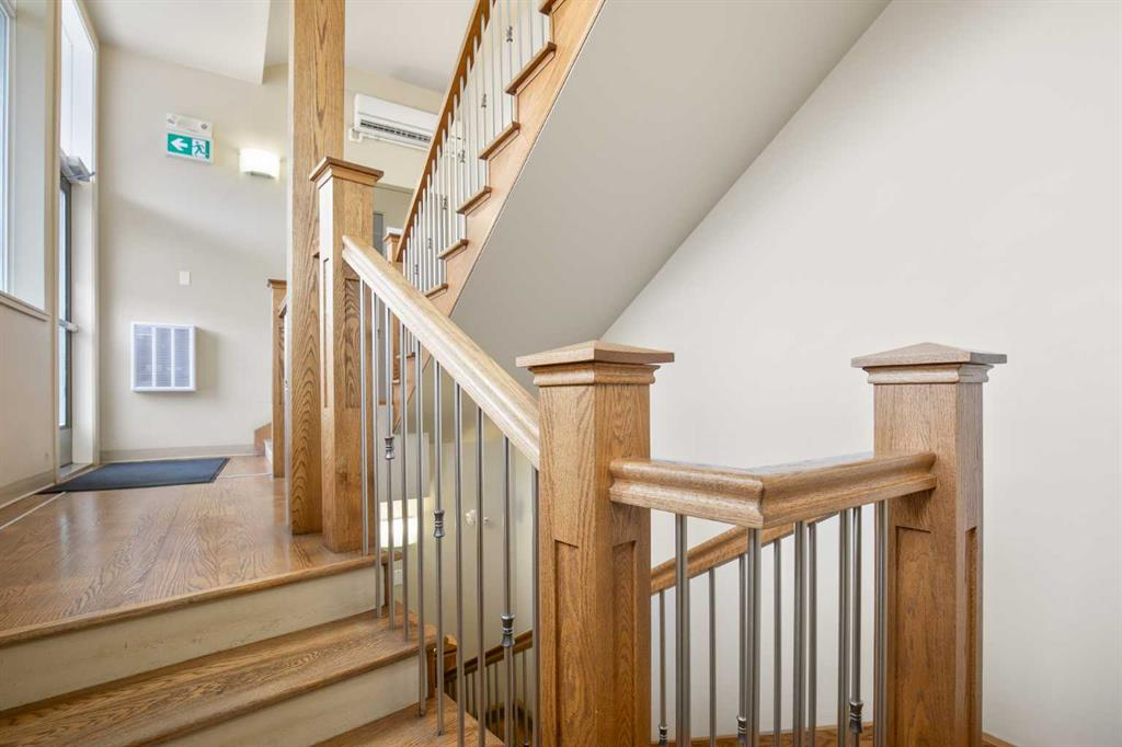 5007 46 Street, Sylvan Lake, Alberta, T4S 1C2 (104881444)