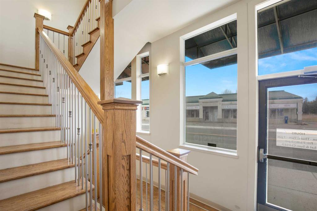 5007 46 Street, Sylvan Lake, Alberta, T4S 1C2 (104881444)