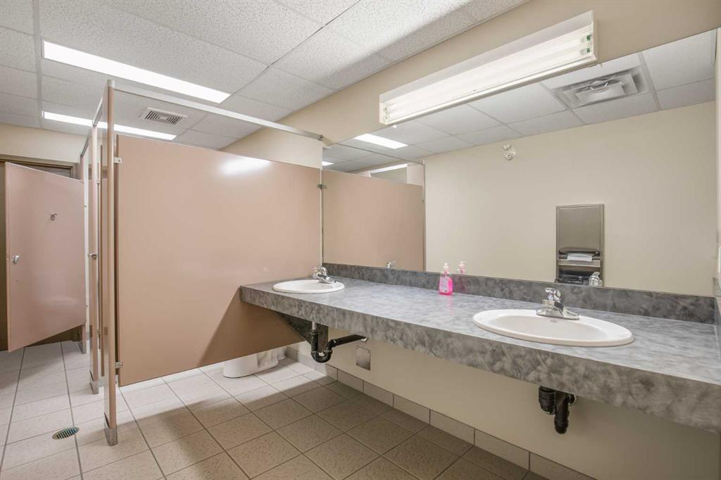 5007 46 Street, Sylvan Lake, Alberta, T4S 1C2 (104881444)