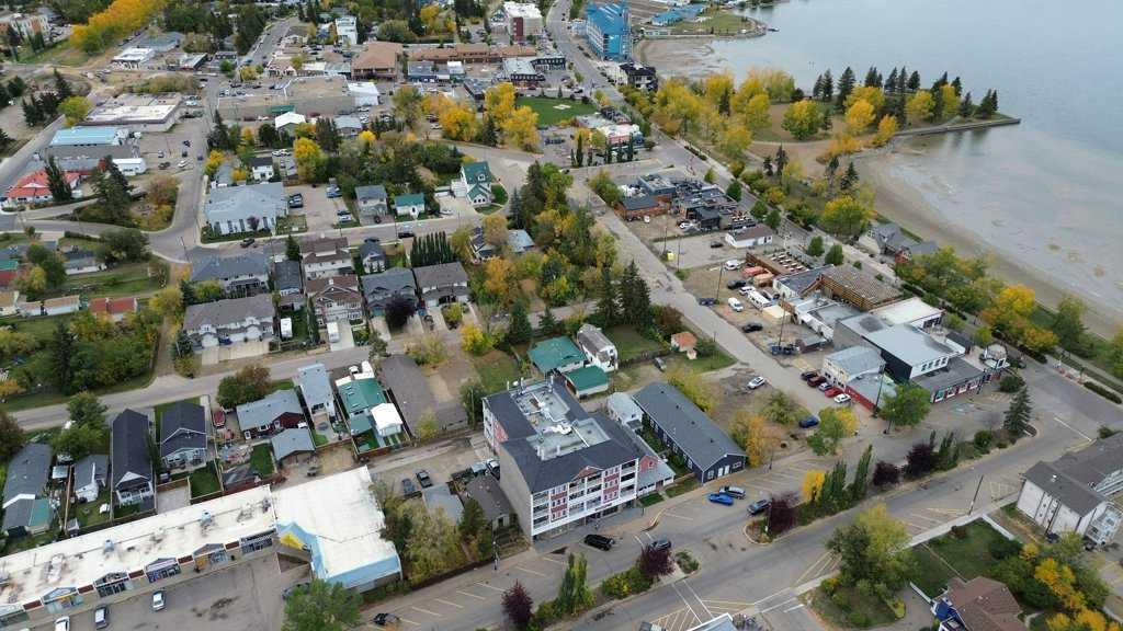 5007 46 Street, Sylvan Lake, Alberta, T4S 1C2 (104881444)