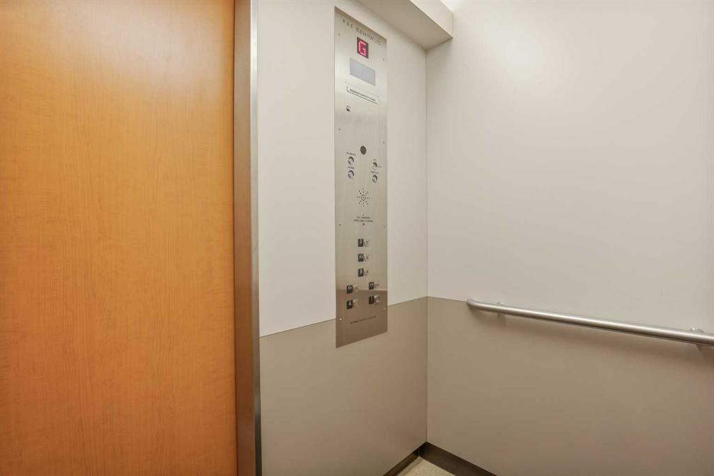 5007 46 Street, Sylvan Lake, Alberta, T4S 1C2 (104881444)