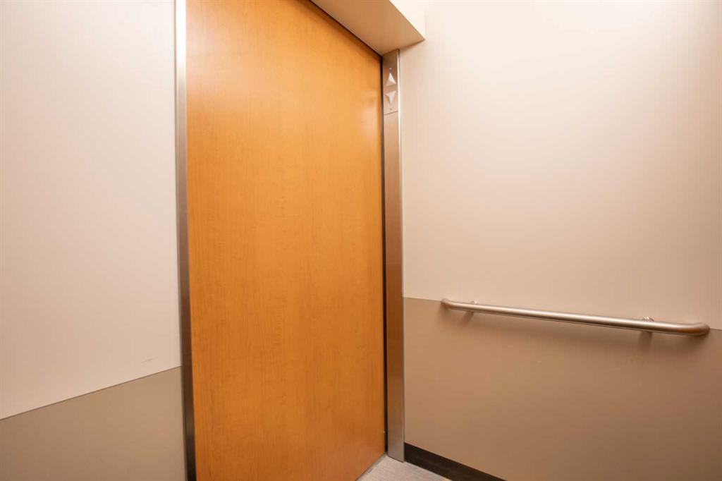 5007 46 Street, Sylvan Lake, Alberta, T4S 1C2 (104881444)