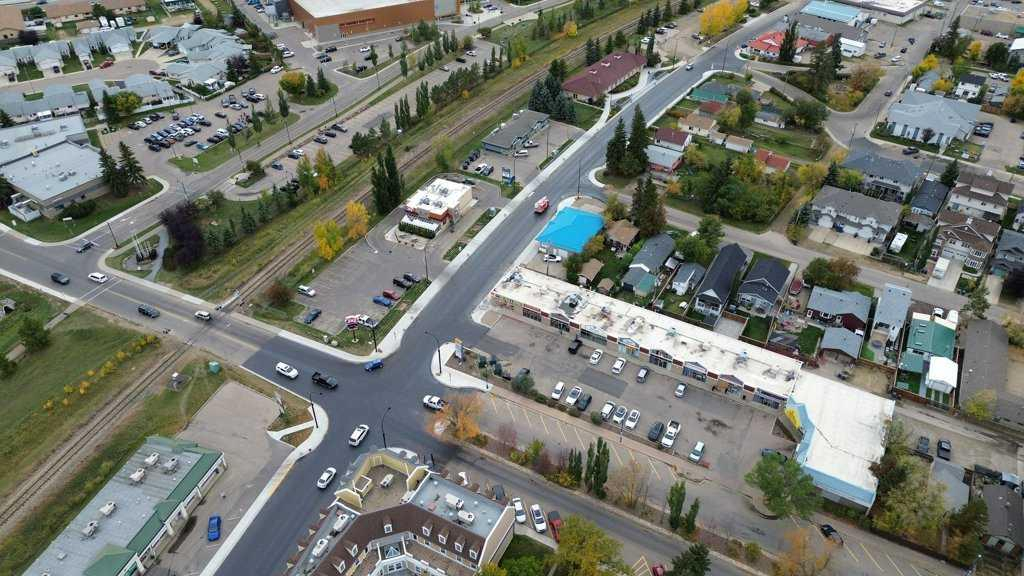 5007 46 Street, Sylvan Lake, Alberta, T4S 1C2 (104881444)