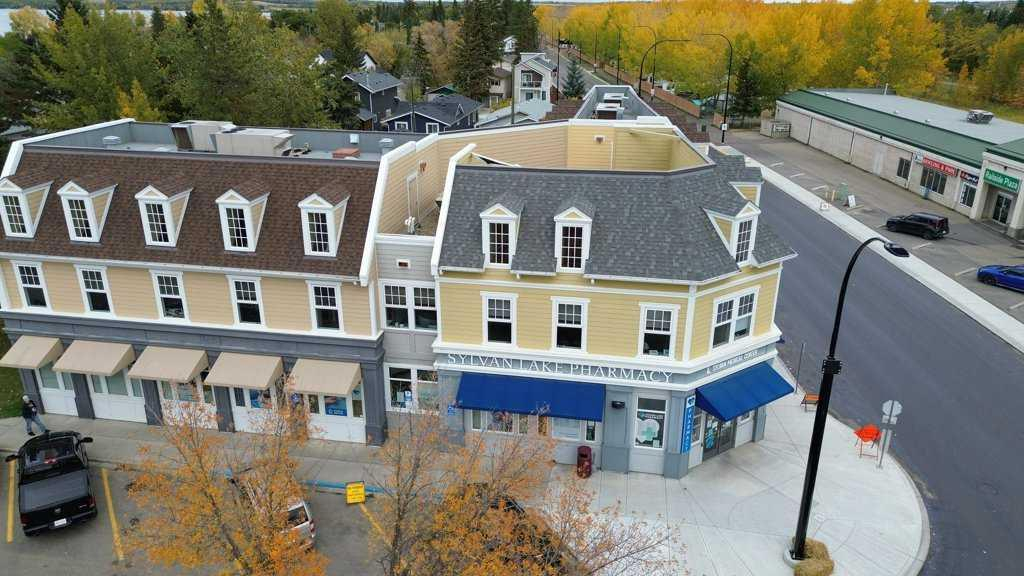 5007 46 Street, Sylvan Lake, Alberta, T4S 1C2 (104881444)