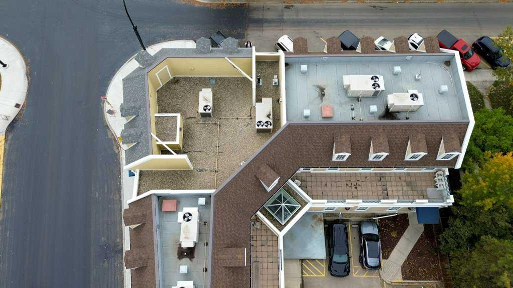 5007 46 Street, Sylvan Lake, Alberta, T4S 1C2 (104881444)