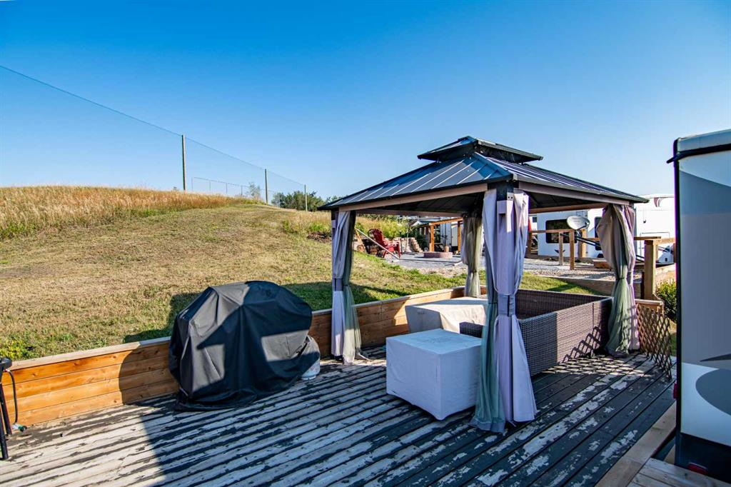 6094-25054 South Pine Lake Road, Rural Red Deer County, Alberta, T0M 1R0 (105002807)