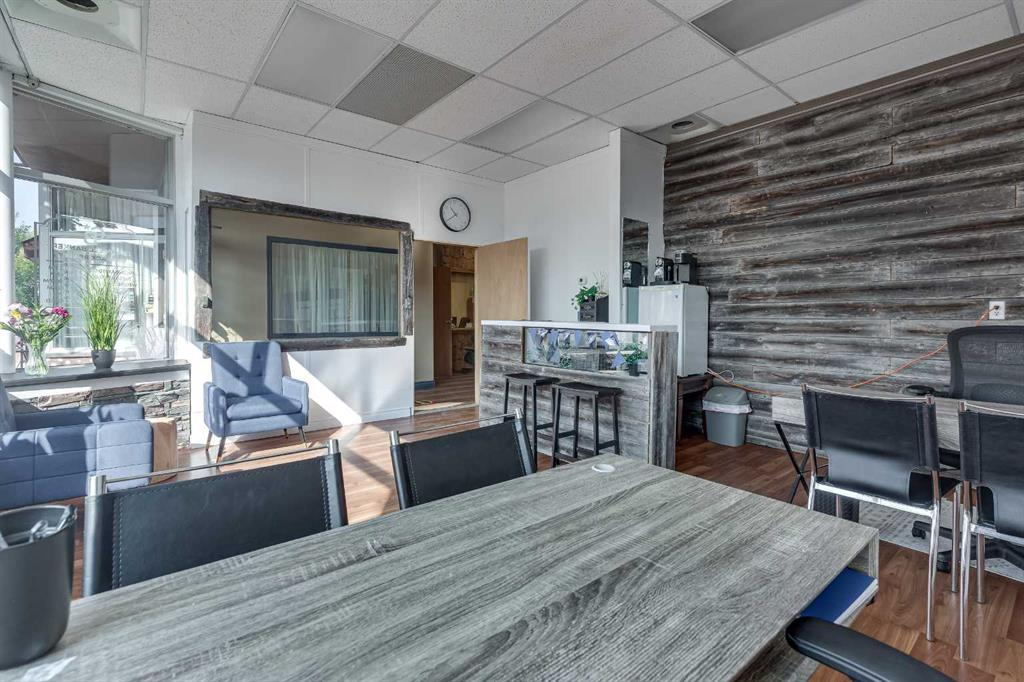 5036 50 Street, Innisfail, Alberta, T4G 1S7 (105198238)