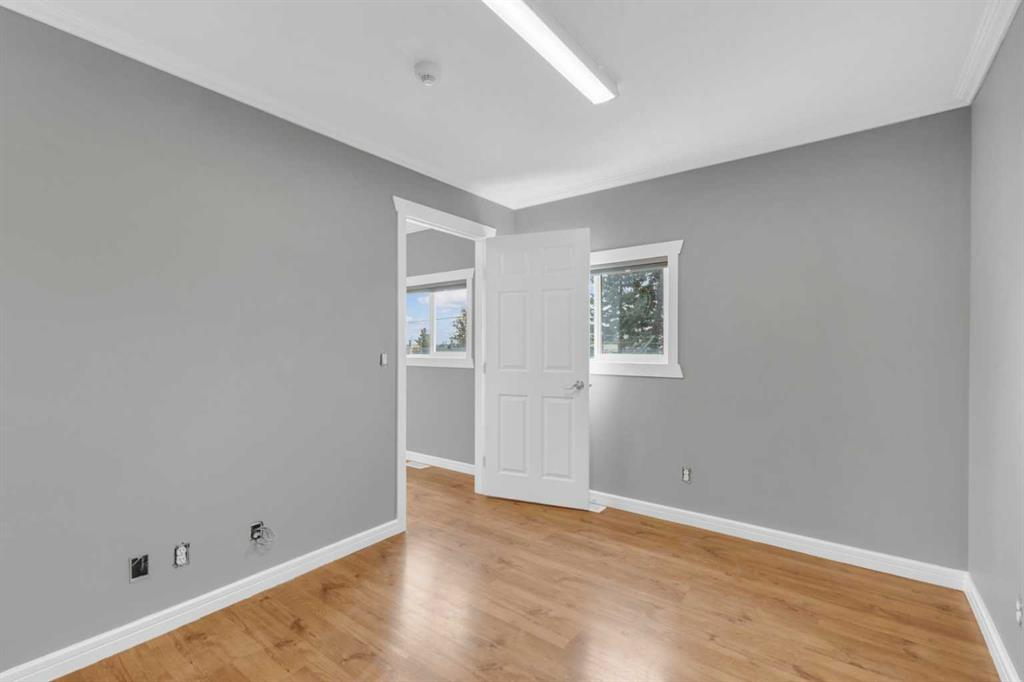 4212 Hewlett Drive, Rural Red Deer County, Alberta, T4S 2B3 (105199707)