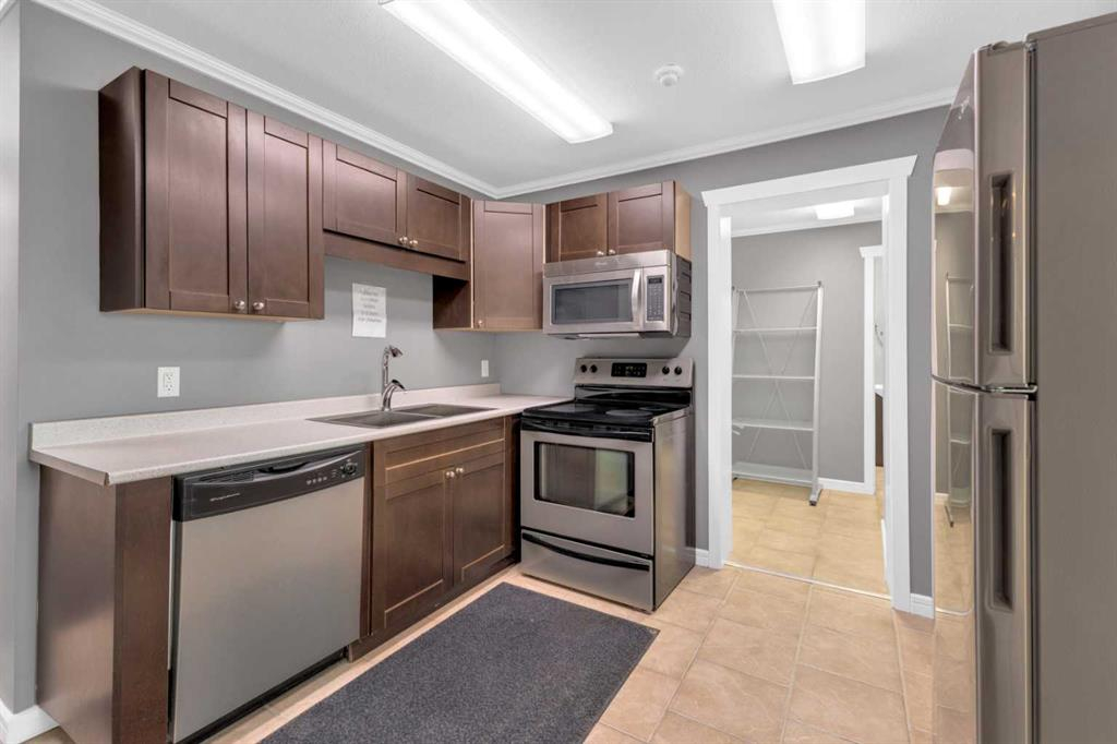 4212 Hewlett Drive, Rural Red Deer County, Alberta, T4S 2B3 (105199707)