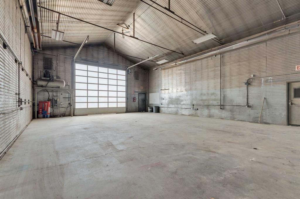 4212 Hewlett Drive, Rural Red Deer County, Alberta, T4S 2B3 (105199707)