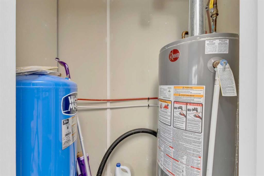 4212 Hewlett Drive, Rural Red Deer County, Alberta, T4S 2M4 (105199707)