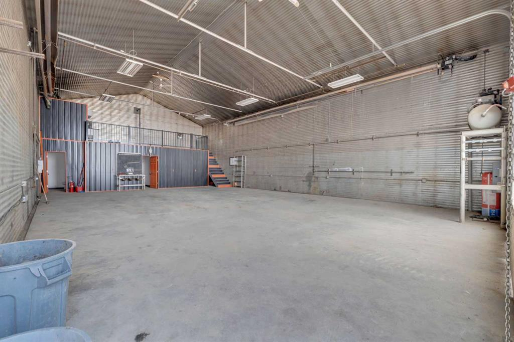 4212 Hewlett Drive, Rural Red Deer County, Alberta, T4S 2M4 (105199707)