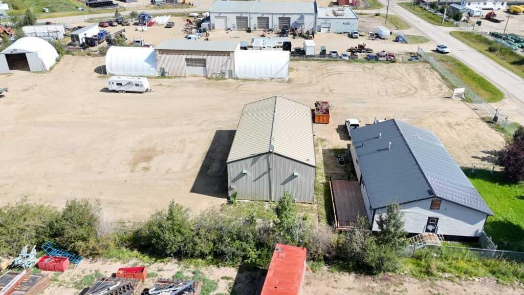 4212 Hewlett Drive, Rural Red Deer County, Alberta, T4S 2M4 (105199707)