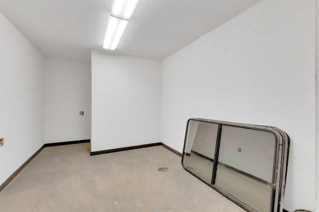 4212 Hewlett Drive, Rural Red Deer County, Alberta, T4S 2M4 (105199707)