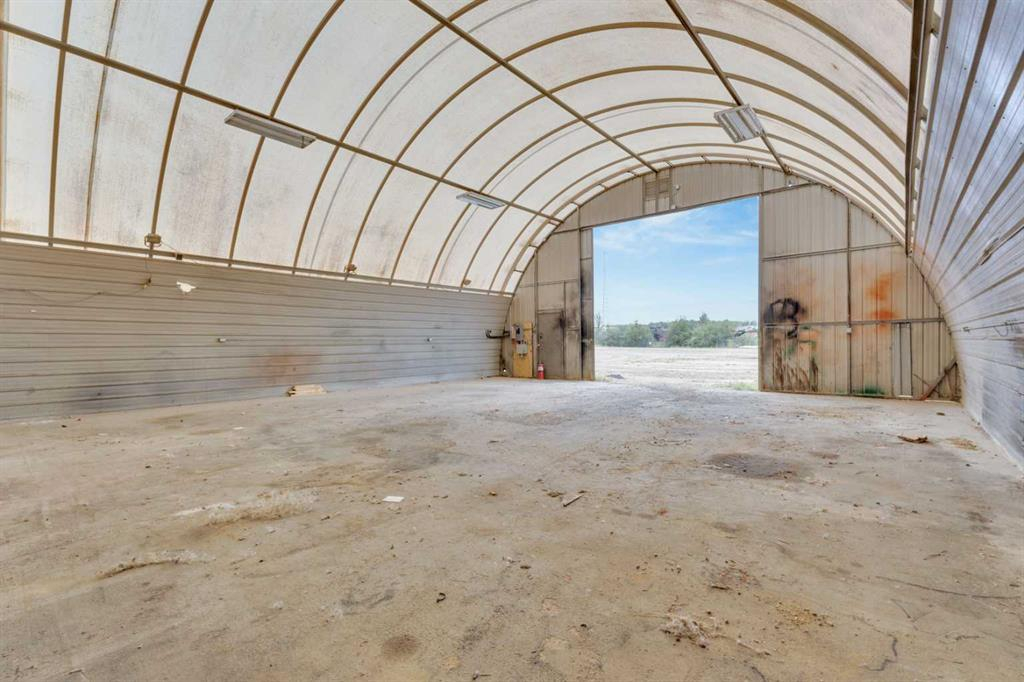 4212 Hewlett Drive, Rural Red Deer County, Alberta, T4S 2M4 (105199707)