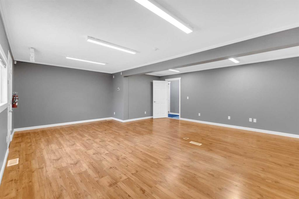 4212 Hewlett Drive, Rural Red Deer County, Alberta, T4S 2M4 (105199707)
