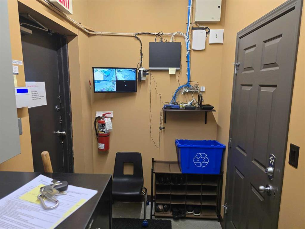 1-5108 52 Street, Red Deer, Alberta, T4N 6Y4 (105297616)