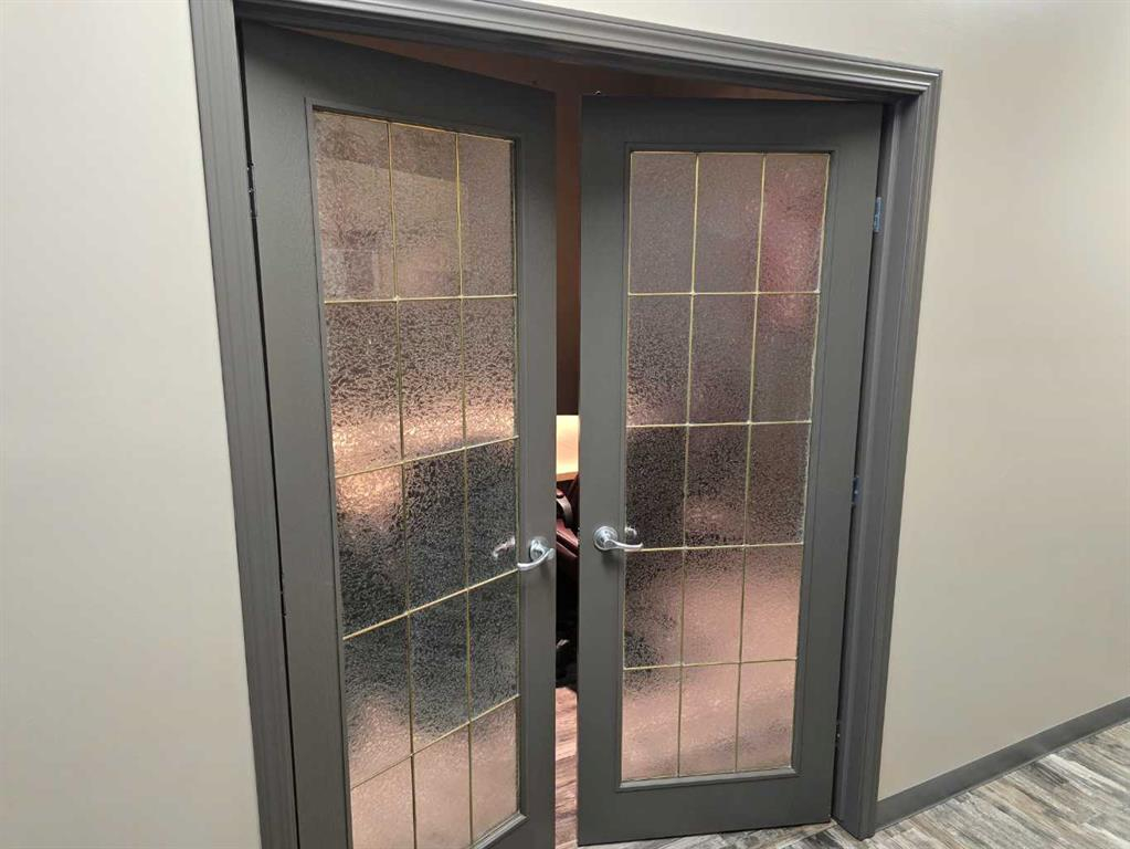 1-5108 52 Street, Red Deer, Alberta, T4N 6Y4 (105297616)