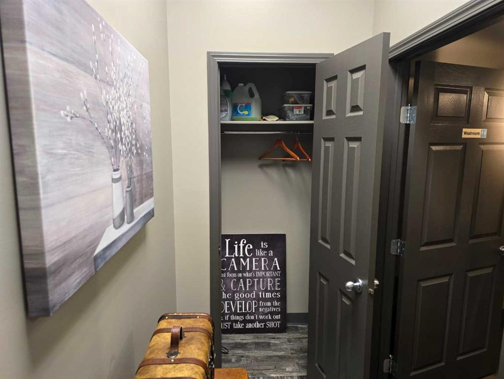 1-5108 52 Street, Red Deer, Alberta, T4N 6Y4 (105297616)