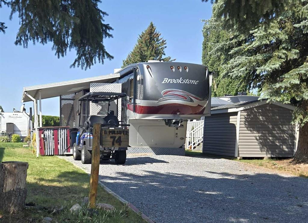 74 Carefree Resort, Rural Red Deer County, Alberta, T4G 0K6 (105361057)