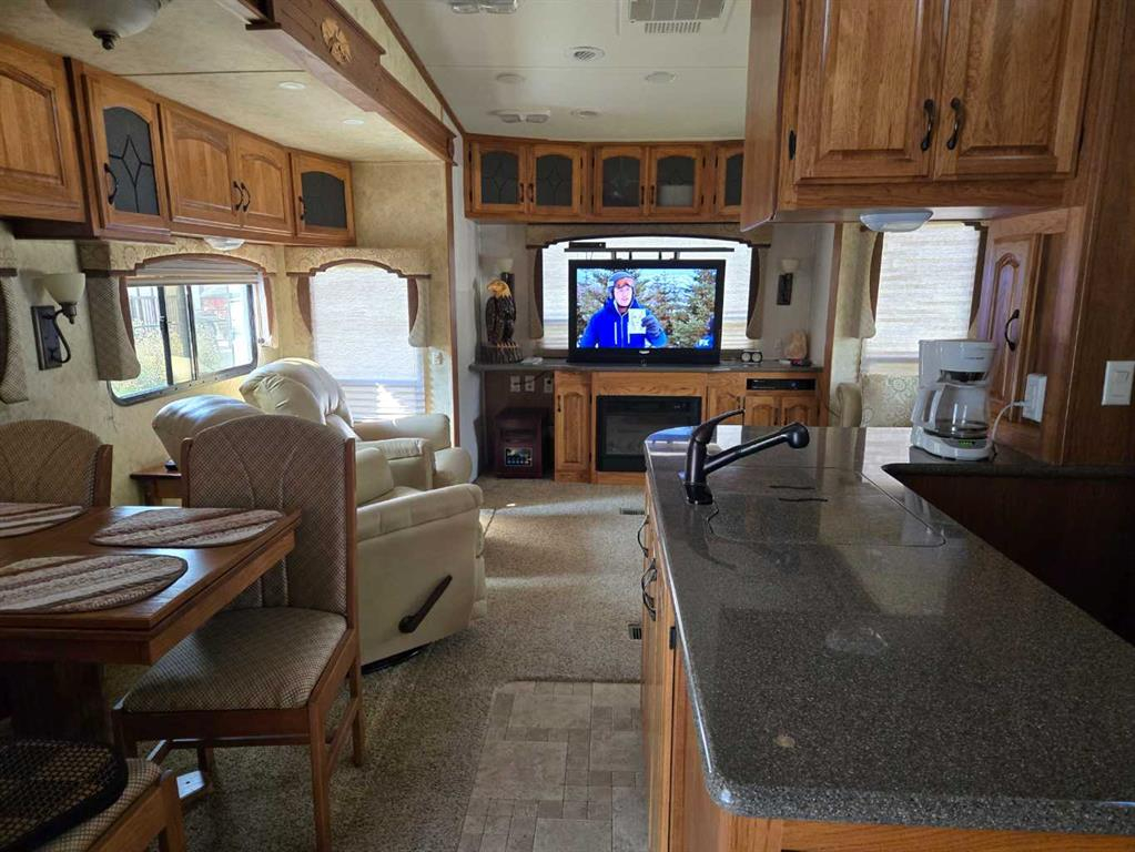 74 Carefree Resort, Rural Red Deer County, Alberta, T4G 0K6 (105361057)