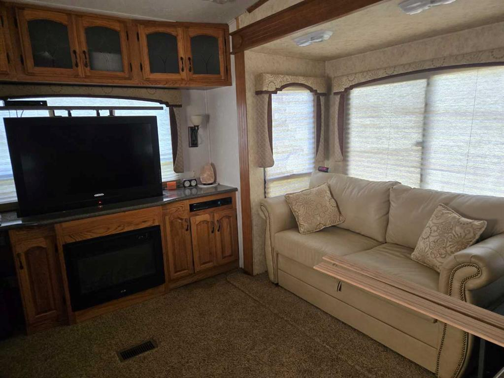 74 Carefree Resort, Rural Red Deer County, Alberta, T4G 0K6 (105361057)